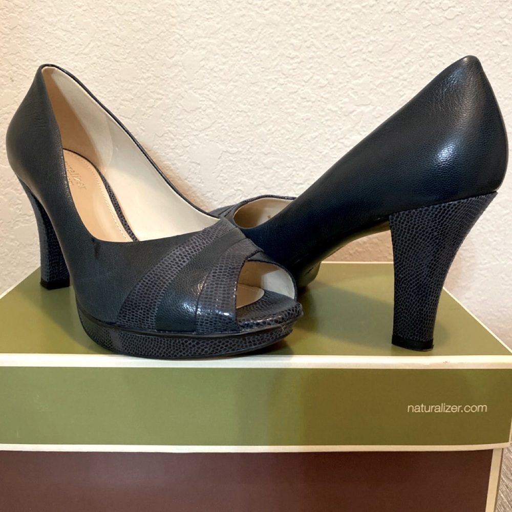 Super-comfy soft sole heels ➙worn once